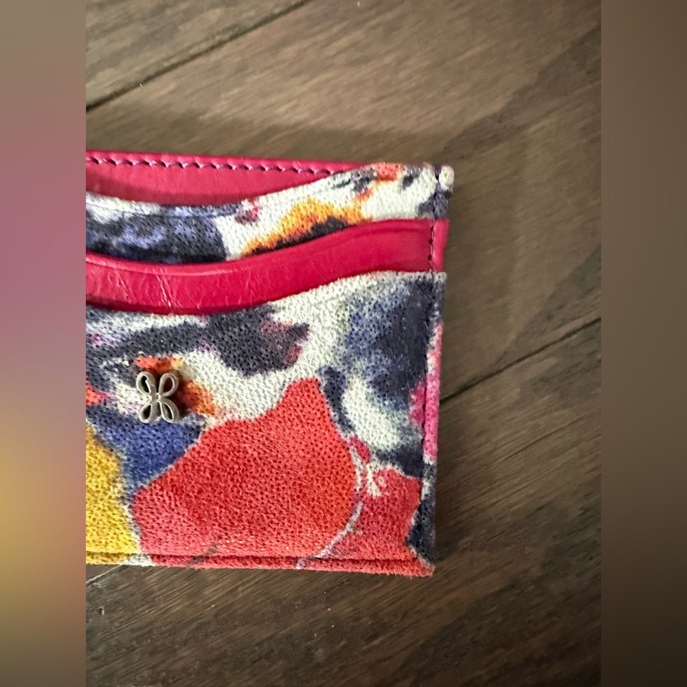 HOBO Max Floral Printed Leather Card Case with Chain Clip - Picture 3 of 9